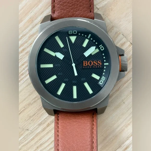 Hugo Boss Luxury Men’s Watch Black Dial Tan Leather Strap Luminous Markers